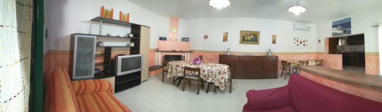 Casale Hibiscus Vila Santa Maria del Focallo Exterior foto