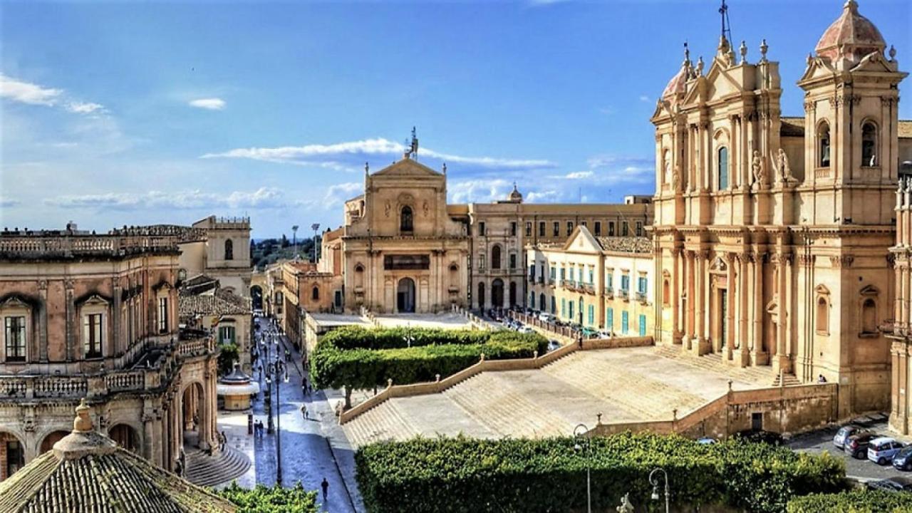 Casale Hibiscus Vila Santa Maria del Focallo Exterior foto